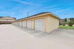 2710 Grants Lake Blvd, Sugar Land, TX 77479 - Photo 19