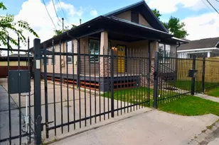 1127 Hammock St, Houston, TX 77009 - Photo 9