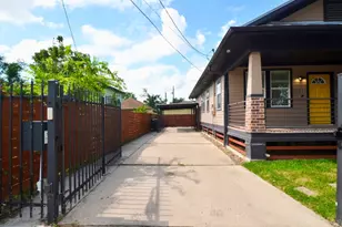 1127 Hammock St, Houston, TX 77009 - Photo 5