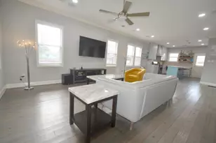 1127 Hammock St, Houston, TX 77009 - Photo 15