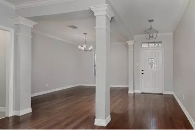 31 N Duskwood Place, The Woodlands, TX 77381 - Photo 3