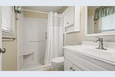 16506 Diana Lane, Houston, TX 77062 - Photo 9