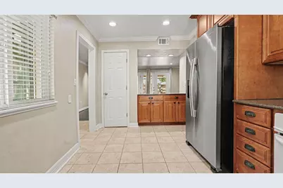 16506 Diana Lane, Houston, TX 77062 - Photo 7