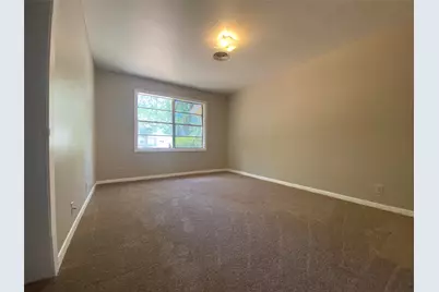 802 Mable Avenue, El Campo, TX 77437 - Photo 9