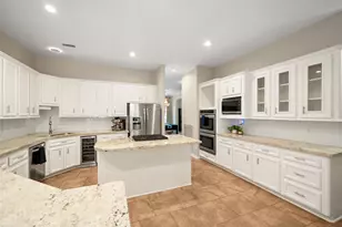 2400 Hollowbrook Ln, Conroe, TX 77384 - Photo 5