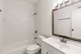 2025 Augusta Dr, Houston, TX 77057 - Photo 17
