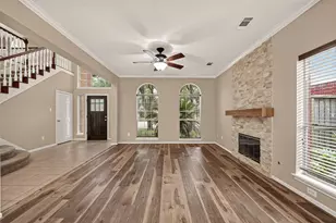 128 Island Breeze Cir, League City, TX 77573 - Photo 5