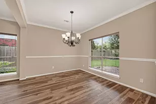 128 Island Breeze Cir, League City, TX 77573 - Photo 9