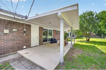 11226 Huggins Drive, Houston, TX 77035 - Photo 35