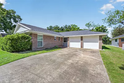 11226 Huggins Drive, Houston, TX 77035 - Photo 1