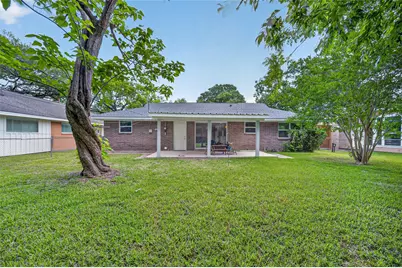 11226 Huggins Drive, Houston, TX 77035 - Photo 37