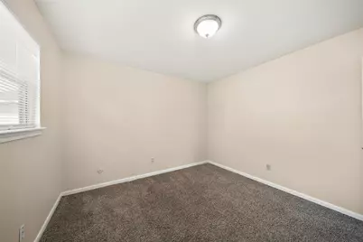 10718 Nobility Drive, Houston, TX 77099 - Photo 17