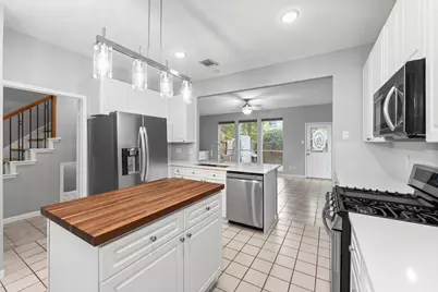 17 E Willowwood Court, The Woodlands, TX 77381 - Photo 15