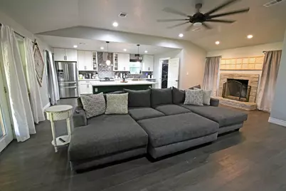 4810 Park Avenue, Dickinson, TX 77539 - Photo 9