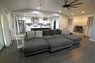 4810 Park Ave, Dickinson, TX 77539 - Photo 9