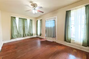3121 Ave N 1/2, Galveston, TX 77550 - Photo 3