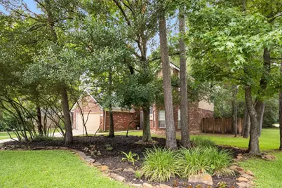2 Amber Fire Place, The Woodlands, TX 77381 - Photo 3