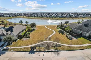 10010 Napier Dr, Rosharon, TX 77583 - Photo 33