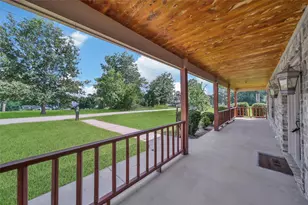 172 Oak Hill Dr, Point Blank, TX 77364 - Photo 5