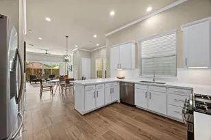 1606 Northwood St, Houston, TX 77009 - Photo 15