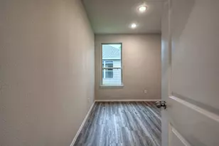 12091 Canal St, Willis, TX 77318 - Photo 17