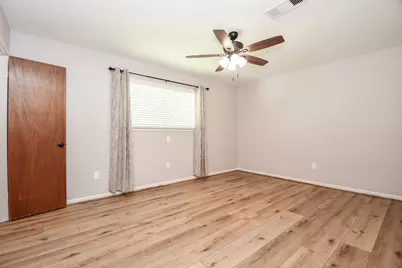 2303 Willow Boulevard, Pearland, TX 77581 - Photo 17