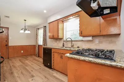 2303 Willow Boulevard, Pearland, TX 77581 - Photo 15