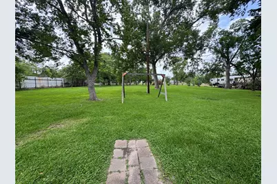 1609 Forrest Drive, Wharton, TX 77488 - Photo 37