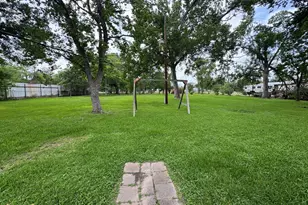 1609 Forrest Dr, Wharton, TX 77488 - Photo 37