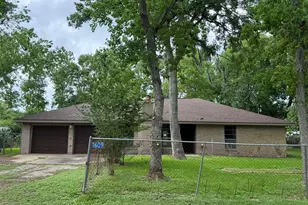 1609 Forrest Dr, Wharton, TX 77488 - Photo 1