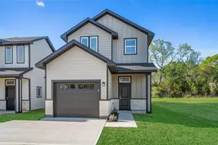 408 W Marlin St, Willis, TX 77378 - Photo 1