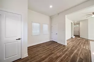 408 W Marlin St, Willis, TX 77378 - Photo 11