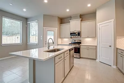 332 N Spotted Fern Drive, Montgomery, TX 77316 - Photo 9