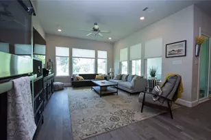 4143 Shackleton Ct, Iowa Colony, TX 77583 - Photo 5