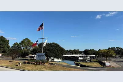 6894 Stillwater Drive, Willis, TX 77318 - Photo 5