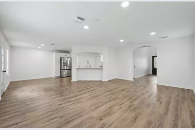 6894 Stillwater Drive, Willis, TX 77318 - Photo 5