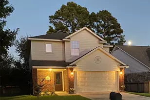 6894 Stillwater Dr, Willis, TX 77318 - Photo 9