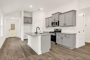 4321 W Bayou Maison, Dickinson, TX 77539 - Photo 5