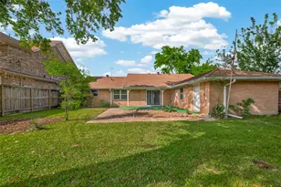 6739 Grovewood Ln, Houston, TX 77008 - Photo 33