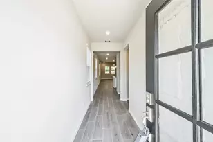 19568 Stripe Hl Bnd, Montgomery, TX 77316 - Photo 5