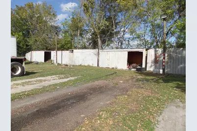 9700 Mykawa Road, Houston, TX 77048 - Photo 11