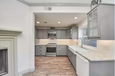 840 Threadneedle St #209, Houston, TX 77079 - Photo 7