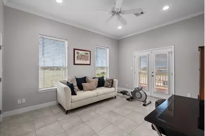 7014 Terrasso Drive, Hitchcock, TX 77563 - Photo 25