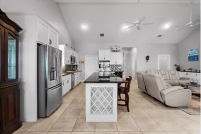 7014 Terrasso Drive, Hitchcock, TX 77563 - Photo 9