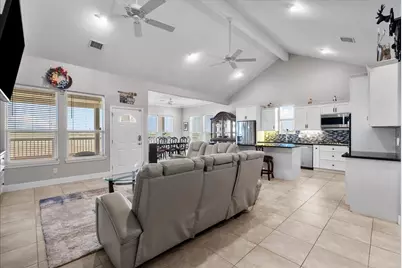 7014 Terrasso Drive, Hitchcock, TX 77563 - Photo 5