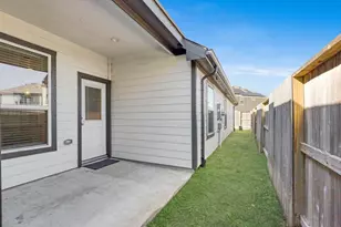 10122 Crescendo Wy, Rosharon, TX 77583 - Photo 19