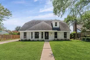 15439 Woodhorn Dr, Houston, TX 77062 - Photo 1