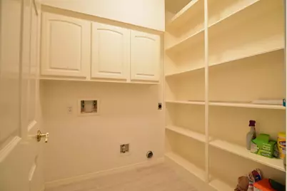 34 Reflection Point Drive E, The Woodlands, TX 77381 - Photo 33