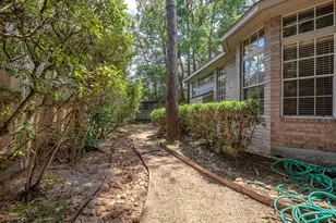 34 Reflection Point Dr E, The Woodlands, TX 77381 - Photo 41