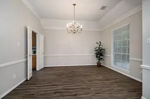 34 Reflection Point Dr E, The Woodlands, TX 77381 - Photo 11